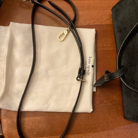EUC Kate Spade black Thompson Street velvet Sam crossbody purse looks brand new - Picture 15 of 16